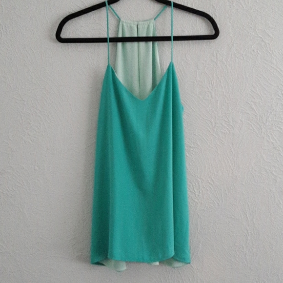 Reversible racerback top - Picture 2 of 3